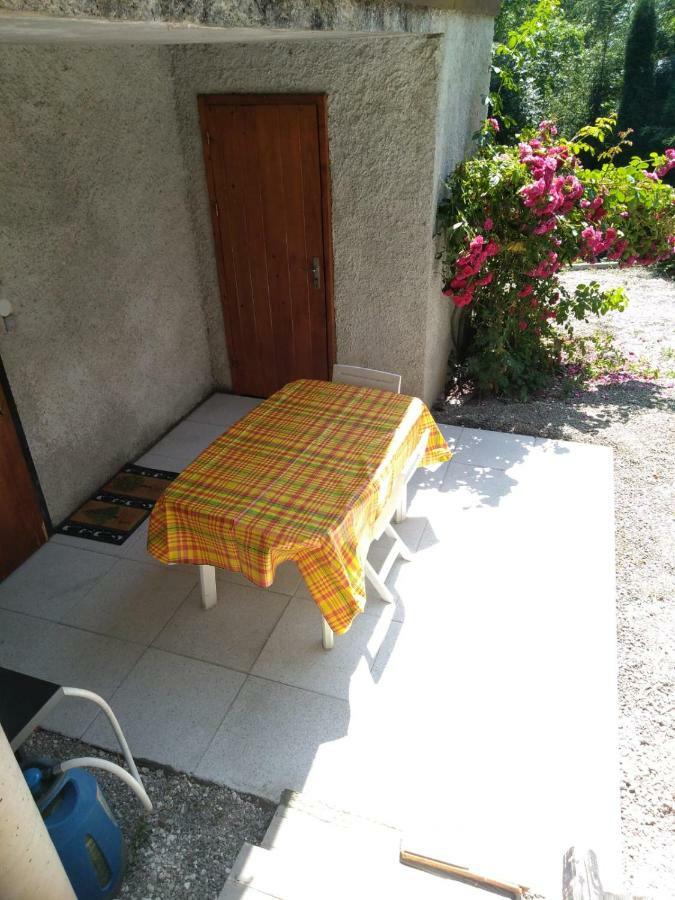 Bel Appartement Au Rez De Chaussee D'Un Chalet Jarrier エクステリア 写真